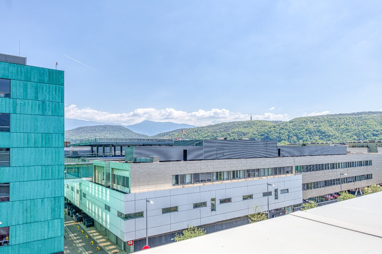 
                                                Vente
                                                 T3 de standing avec grand balcon et dernier étage