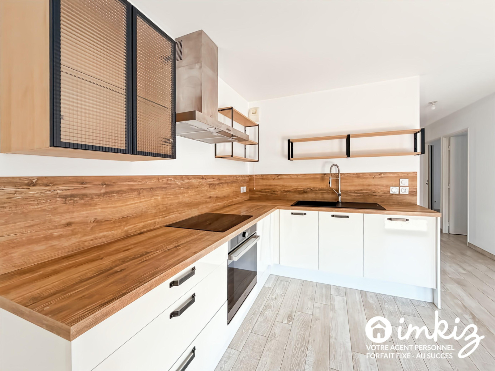 
                                                Vente
                                                 T3 dernier etage avec terrasse et box