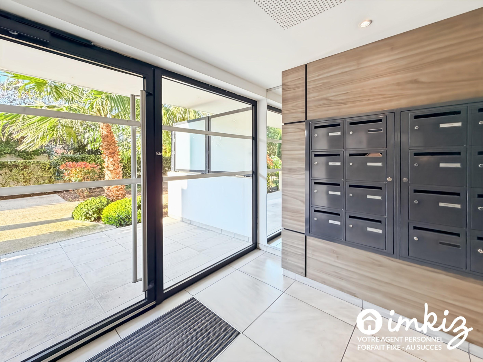 
                                                Vente
                                                 T3 dernier etage avec terrasse et box