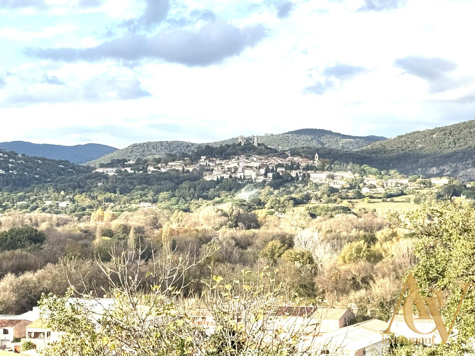 
                                                Vente
                                                 T3 Dernier Étage Terrasse & Vue Dégagée à Cogolin