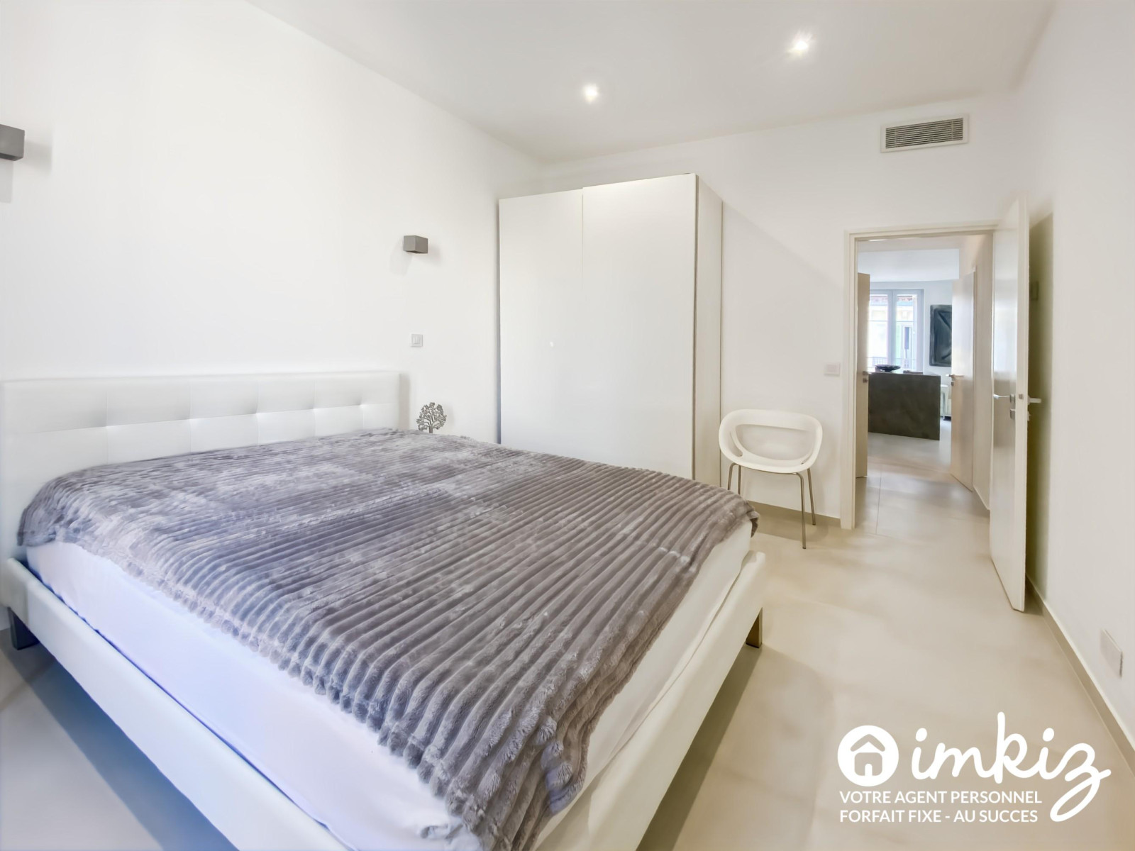 
                                                Vente
                                                 T3 d'exception de 93 m² – Cœur de Nice