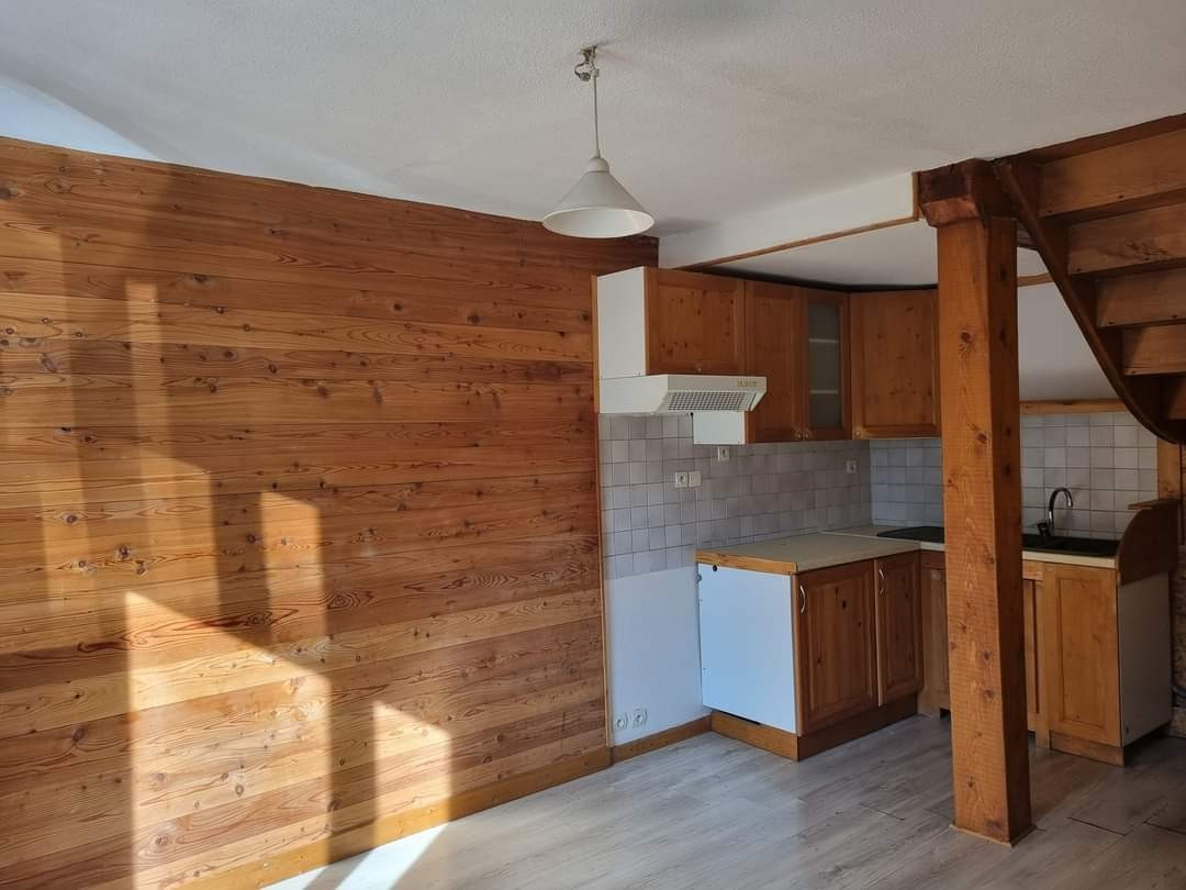 
                                                Vente
                                                 T3 DUPLEX