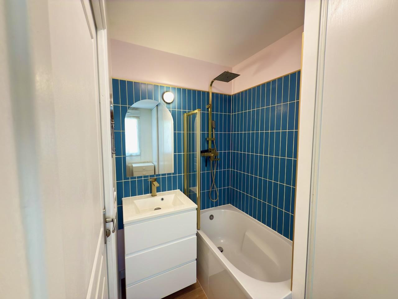 
                                                Vente
                                                 T3 duplex entièrement rénové avec jardin