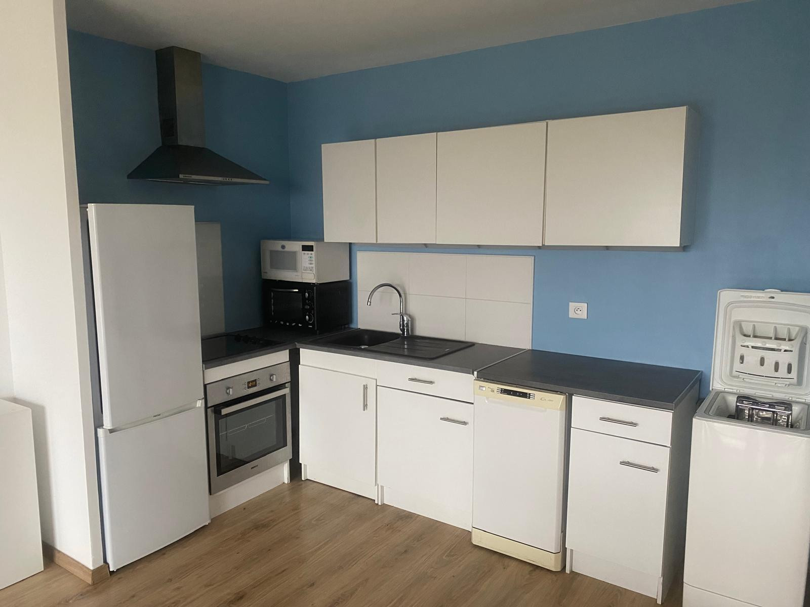 
                                                Location
                                                 T3 en résidence calme et sécurisée