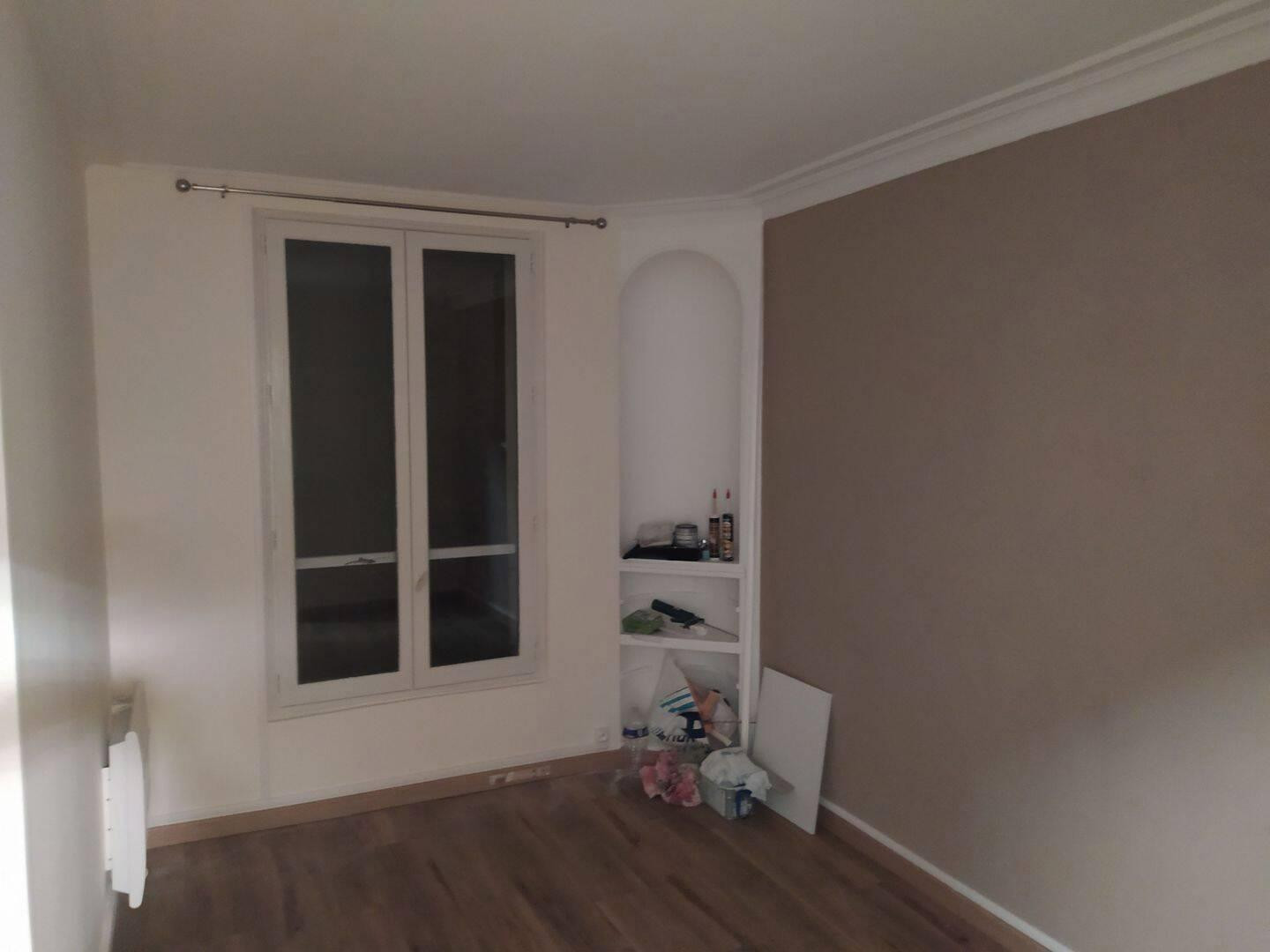 
                                                Location
                                                 T3 Entièrement Rénové  – Îlot de Calme