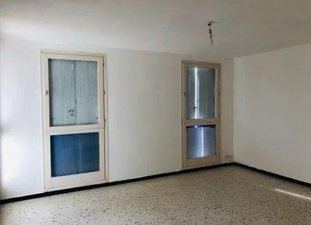 
                                                Location
                                                 T3 fonctionnel dans une résidence privée