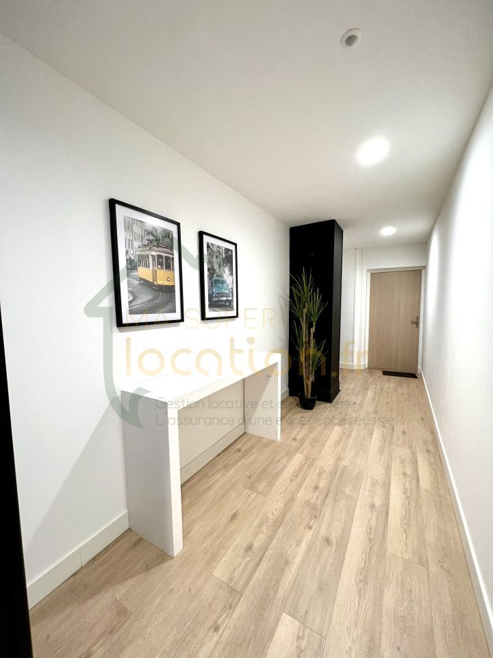 
                                                Location
                                                 T3 - Immeuble avec ascenseur - Proche gare