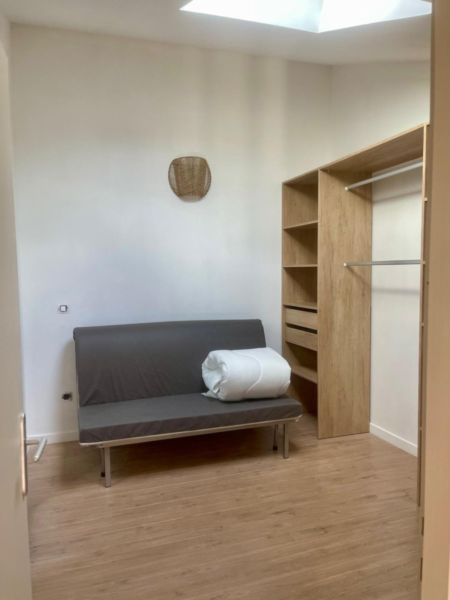 
                                                Location
                                                 T3 LUMINEUX A DEUX PAS DE LA TOUR LUMA