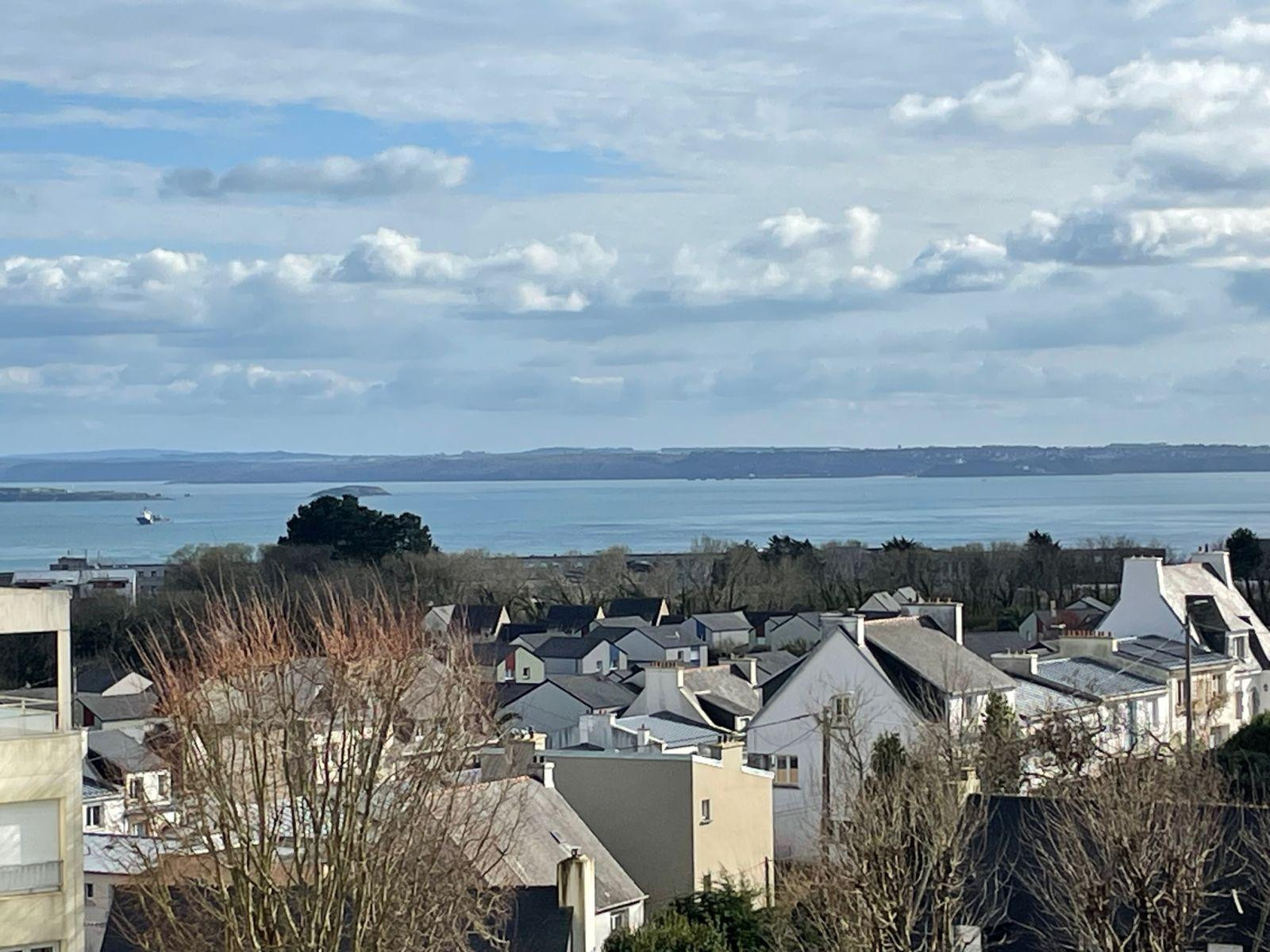 
                                                Location
                                                 T3 lumineux vue sur mer