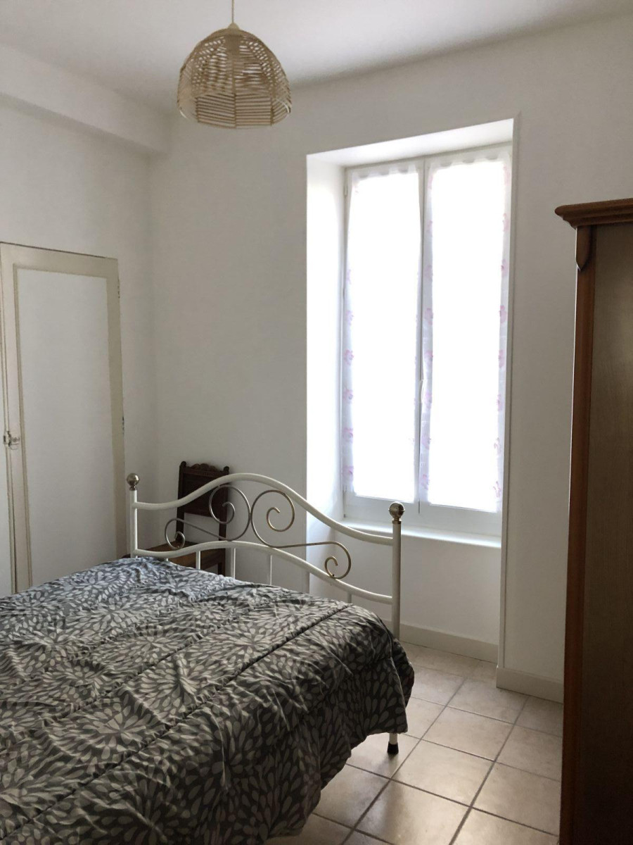 
                                                Location
                                                 T3 meublé 50 m2 RDC avenue de la Libération