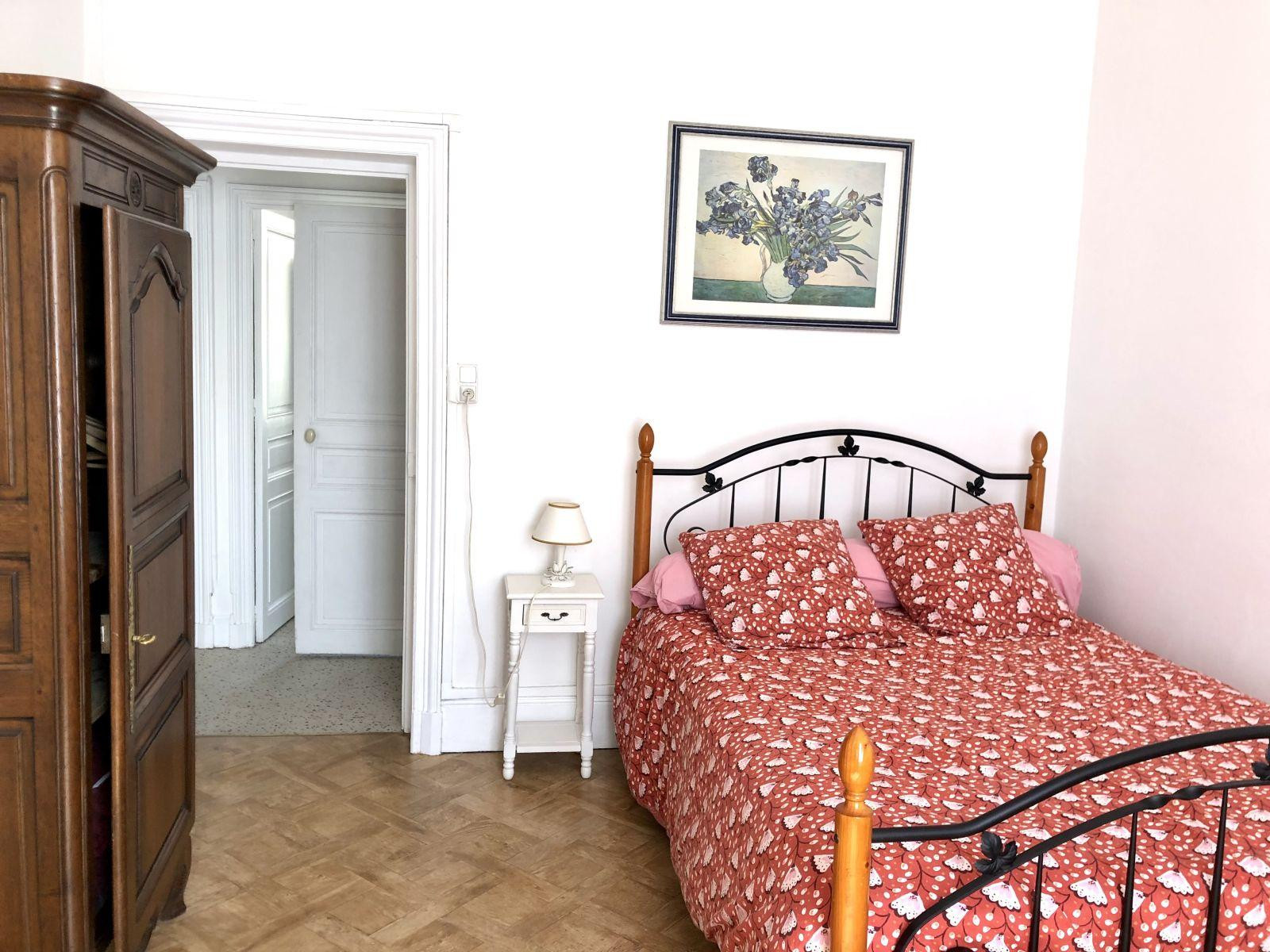 
                                                Location
                                                 T3 meublé 52 m2 1er étage avenue de la Libération