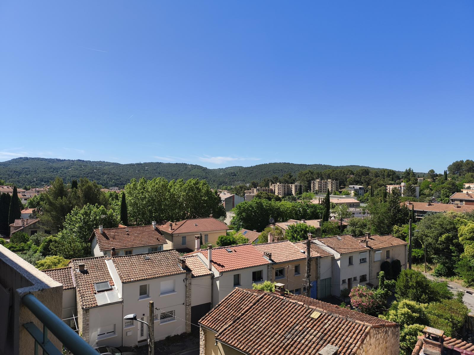 
                                                Location
                                                 T3 meublé 57 m² Cours Gambetta, Aix-en-Provence