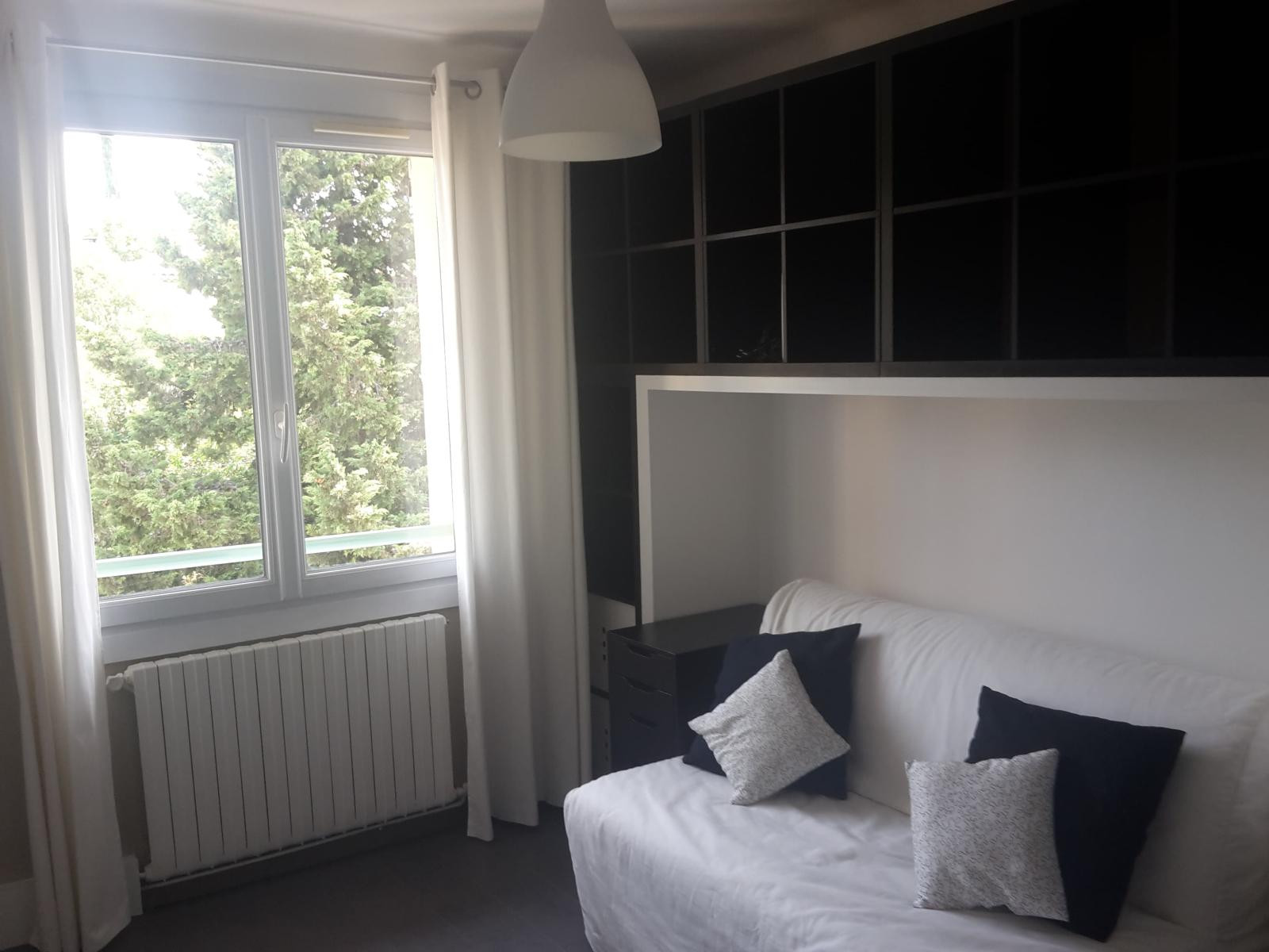 
                                                Location
                                                 T3 meublé 57 m² Cours Gambetta, Aix-en-Provence