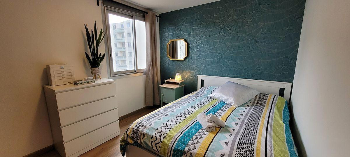 
                                                Location
                                                 T3 meublé 67m² confortable lumineux avec parking