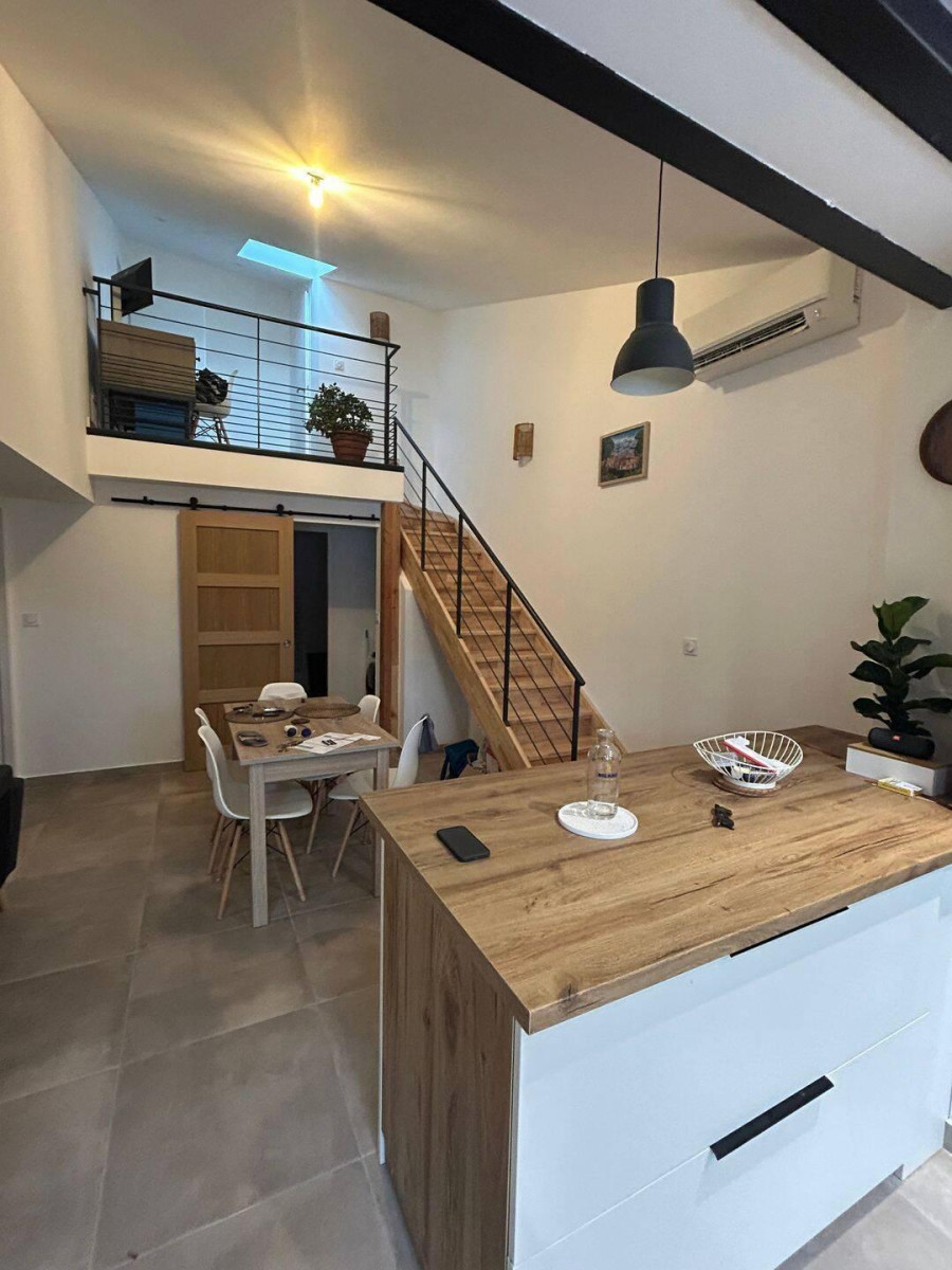 
                                                Location
                                                 T3 meublé 77m² Maison de ville Croix de Fer