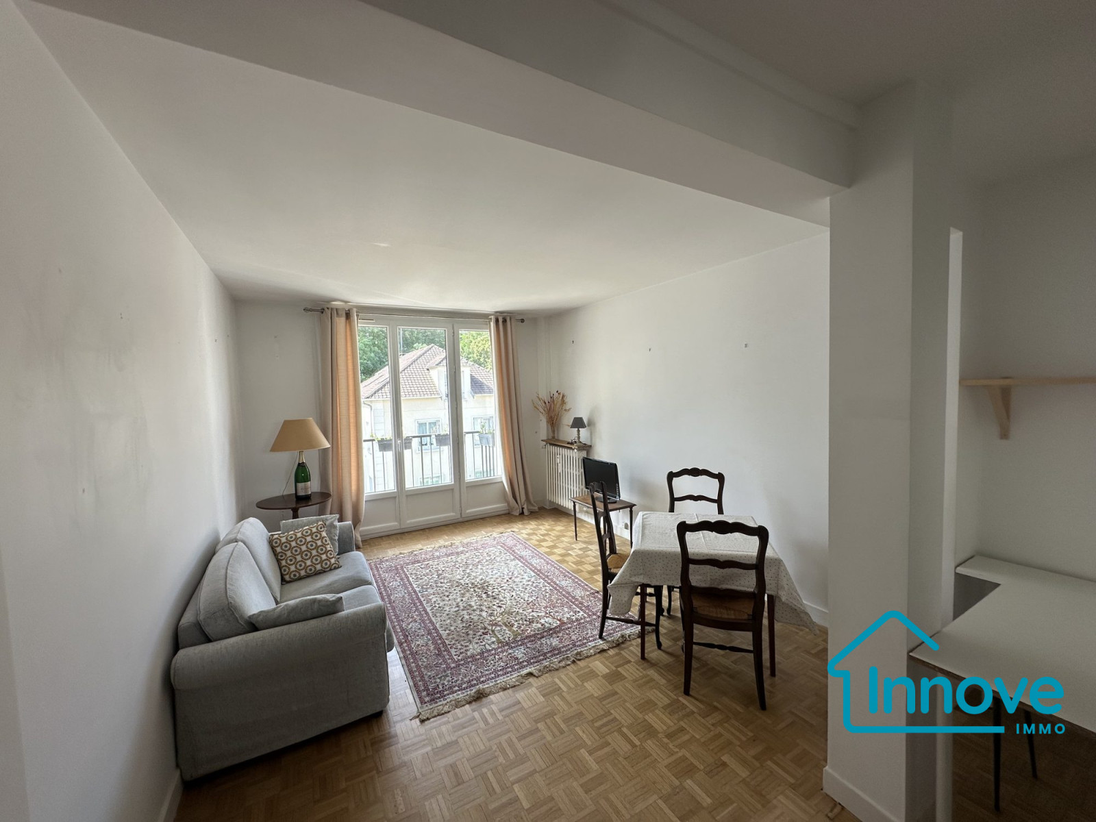 
                                                Location
                                                 T3 meublé - Balcon plein sud - Versailles Rive Droite