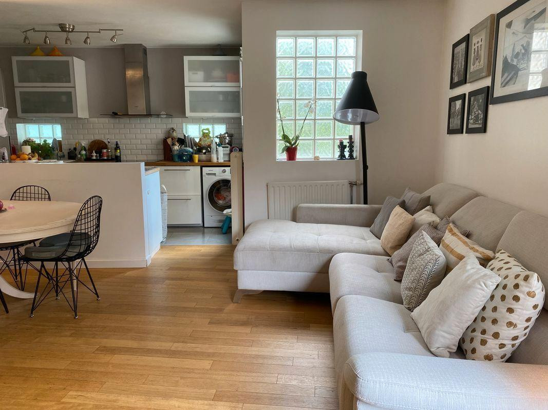 
                                                Location
                                                 T3 meublé et ensoleillé 65m² idéalement situé