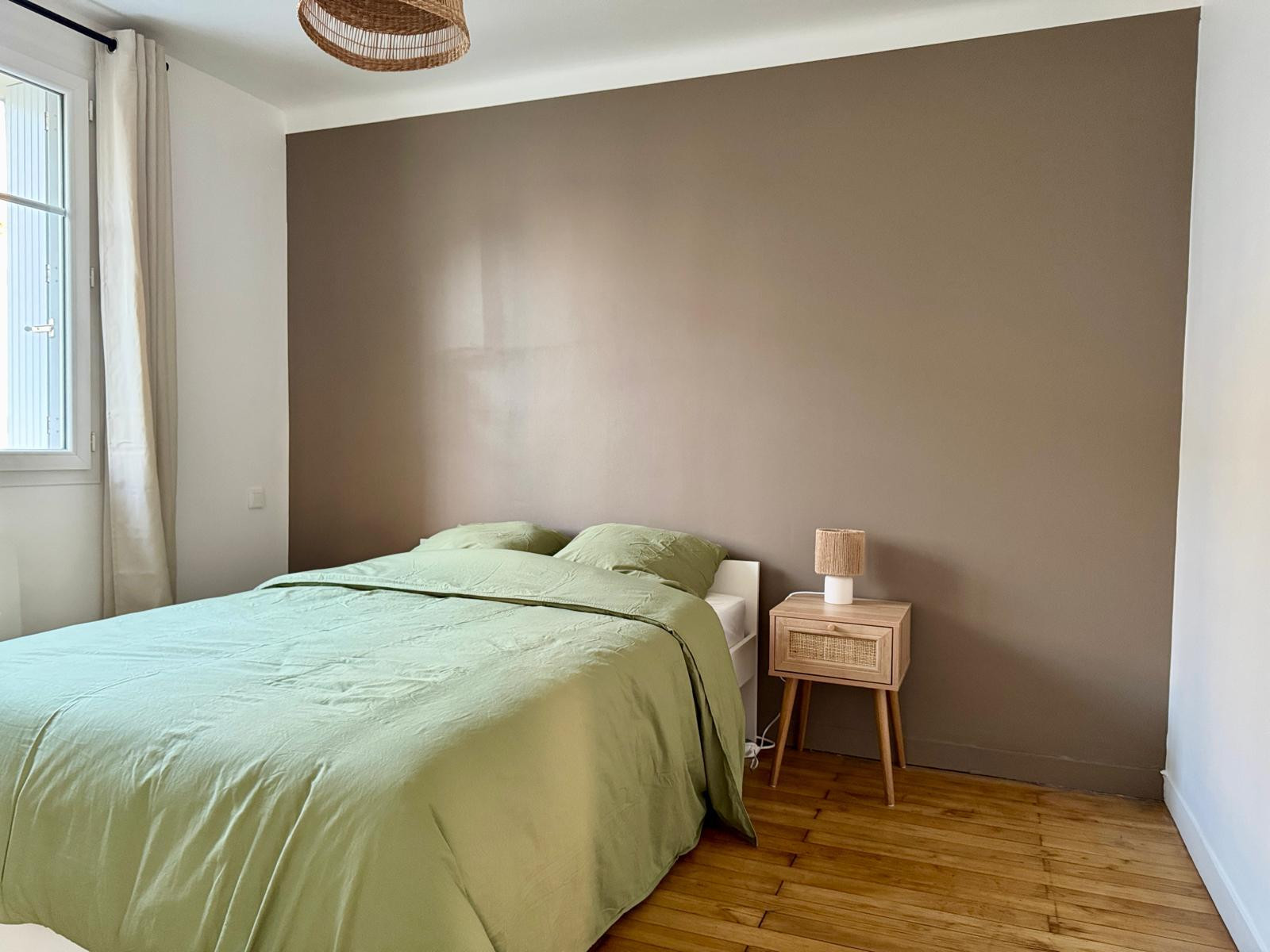 
                                                Location
                                                 T3 Meublé - Gare Maritime - Rénové