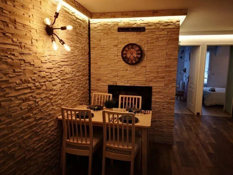 
                                                Location
                                                 T3 meublé haut de gamme