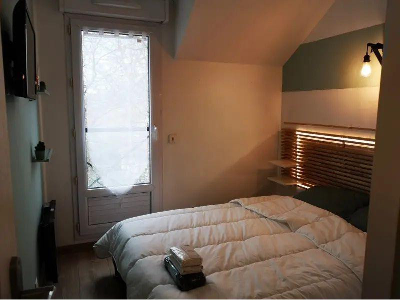 
                                                Location
                                                 T3 meublé haut de gamme