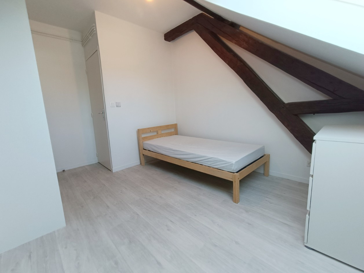 
                                                Location
                                                 T3 Meublé Hypercentre Amiens + Parking