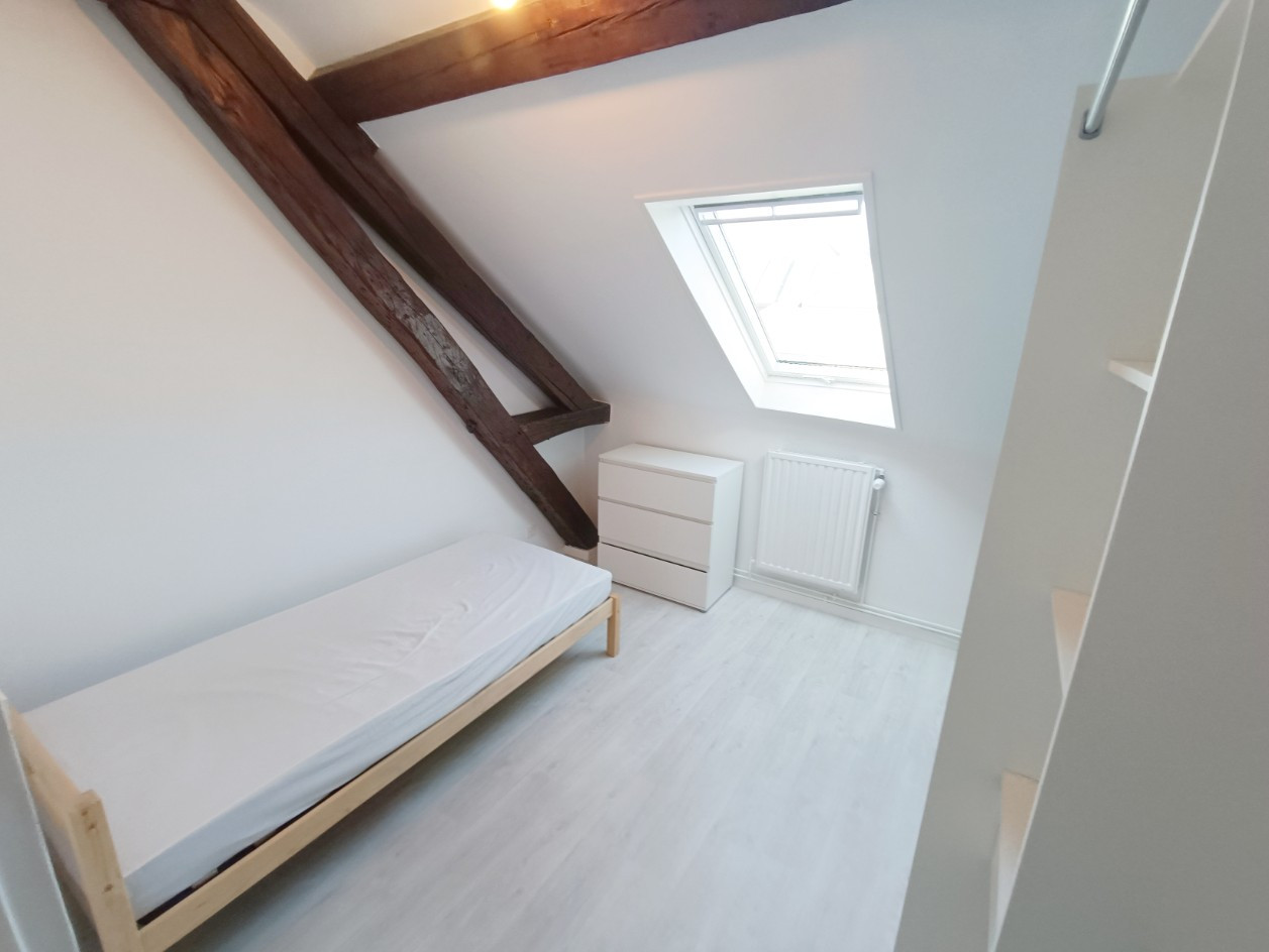 
                                                Location
                                                 T3 Meublé Hypercentre Amiens + Parking