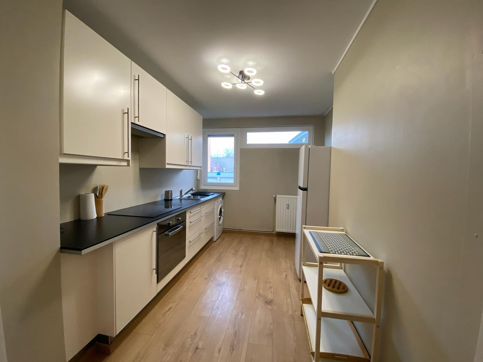 
                                                Location
                                                 T3 meublé Lille Saint-Maur 58m2