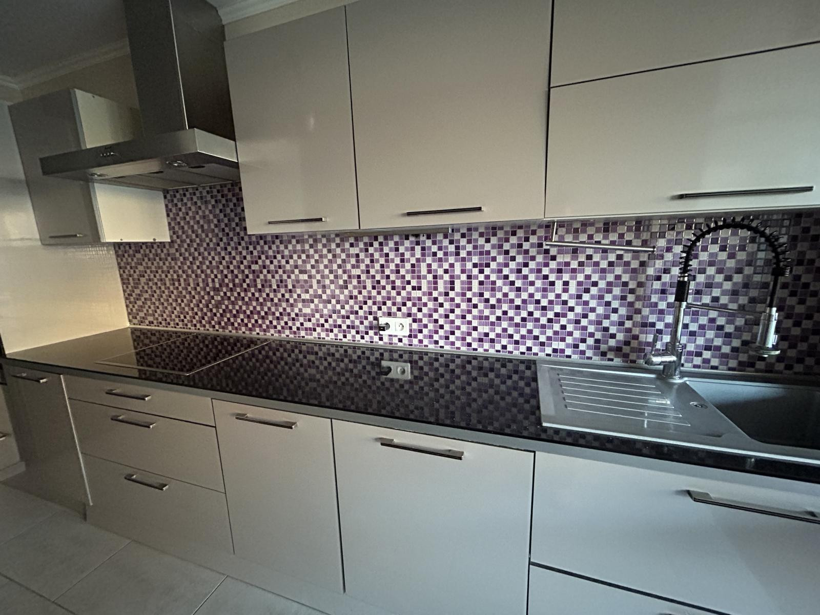 
                                                Location
                                                 T3 meublé secteur Prado