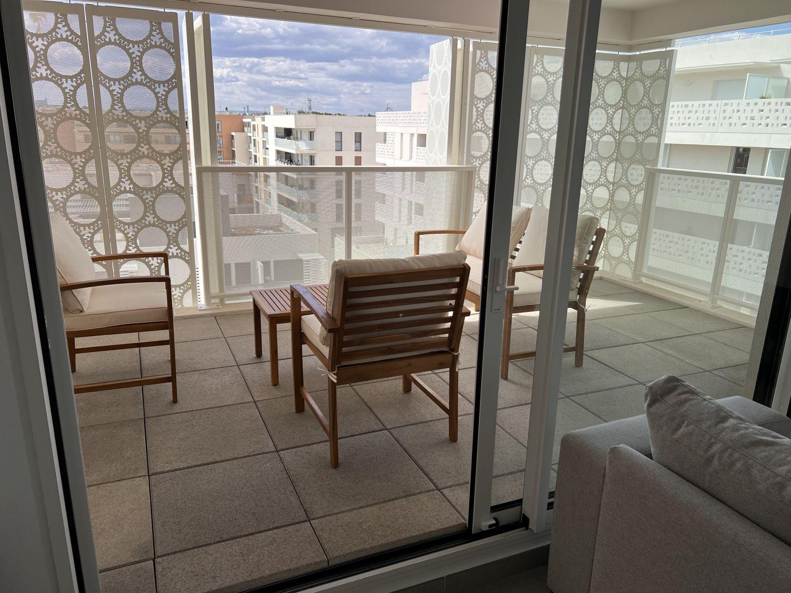 
                                                Location
                                                 T3 neuf, lumineux avec terrasse et parking