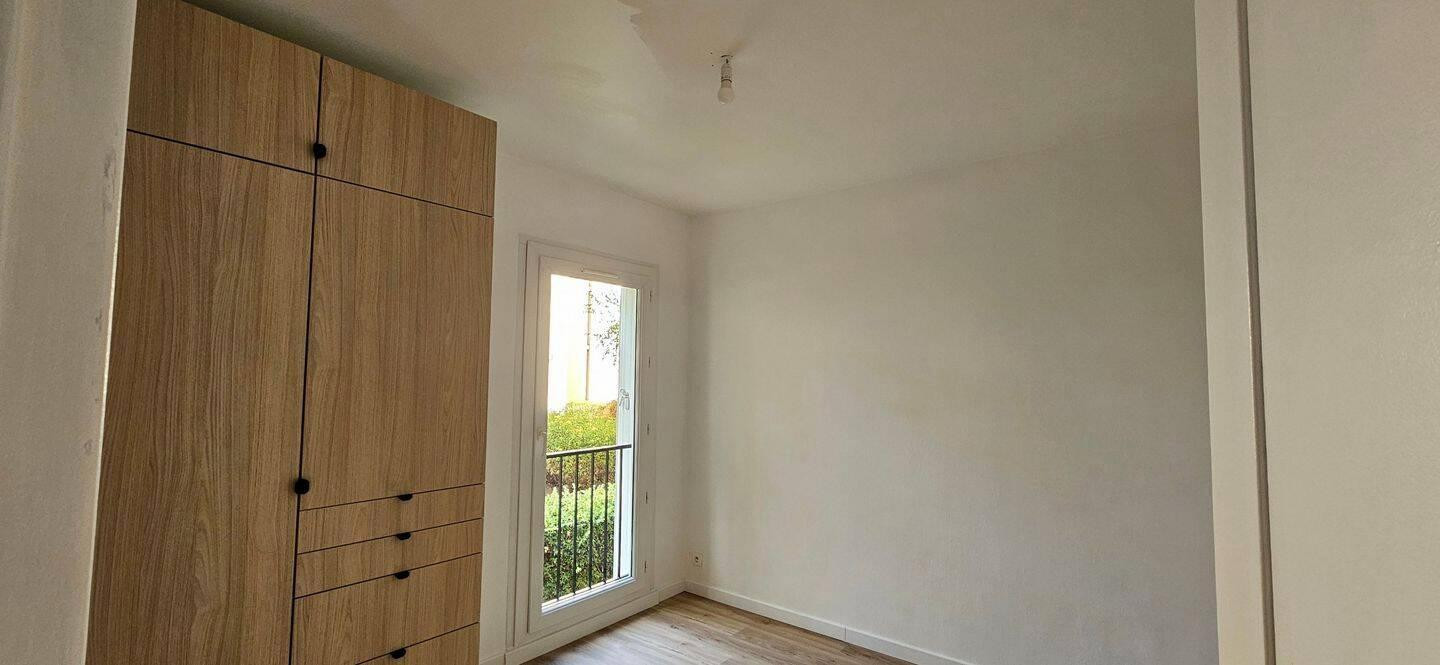 
                                                Location
                                                 T3 non meublé