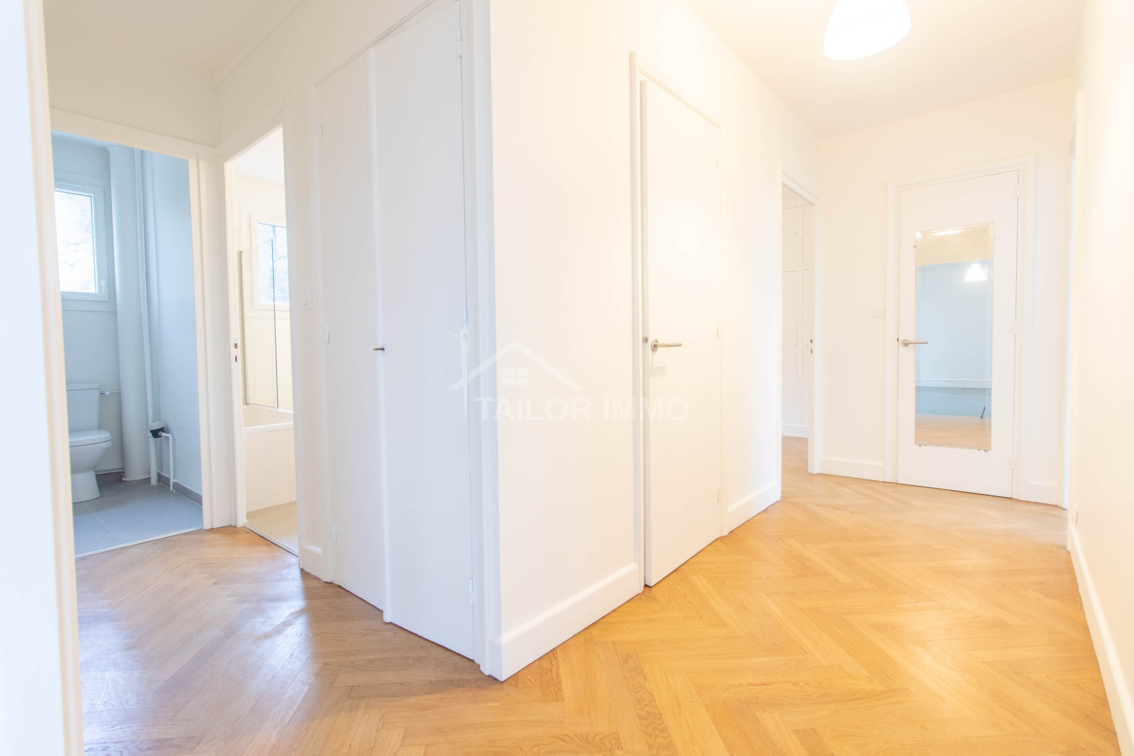 
                                                Location
                                                 T3 non meublé balcon  et garage