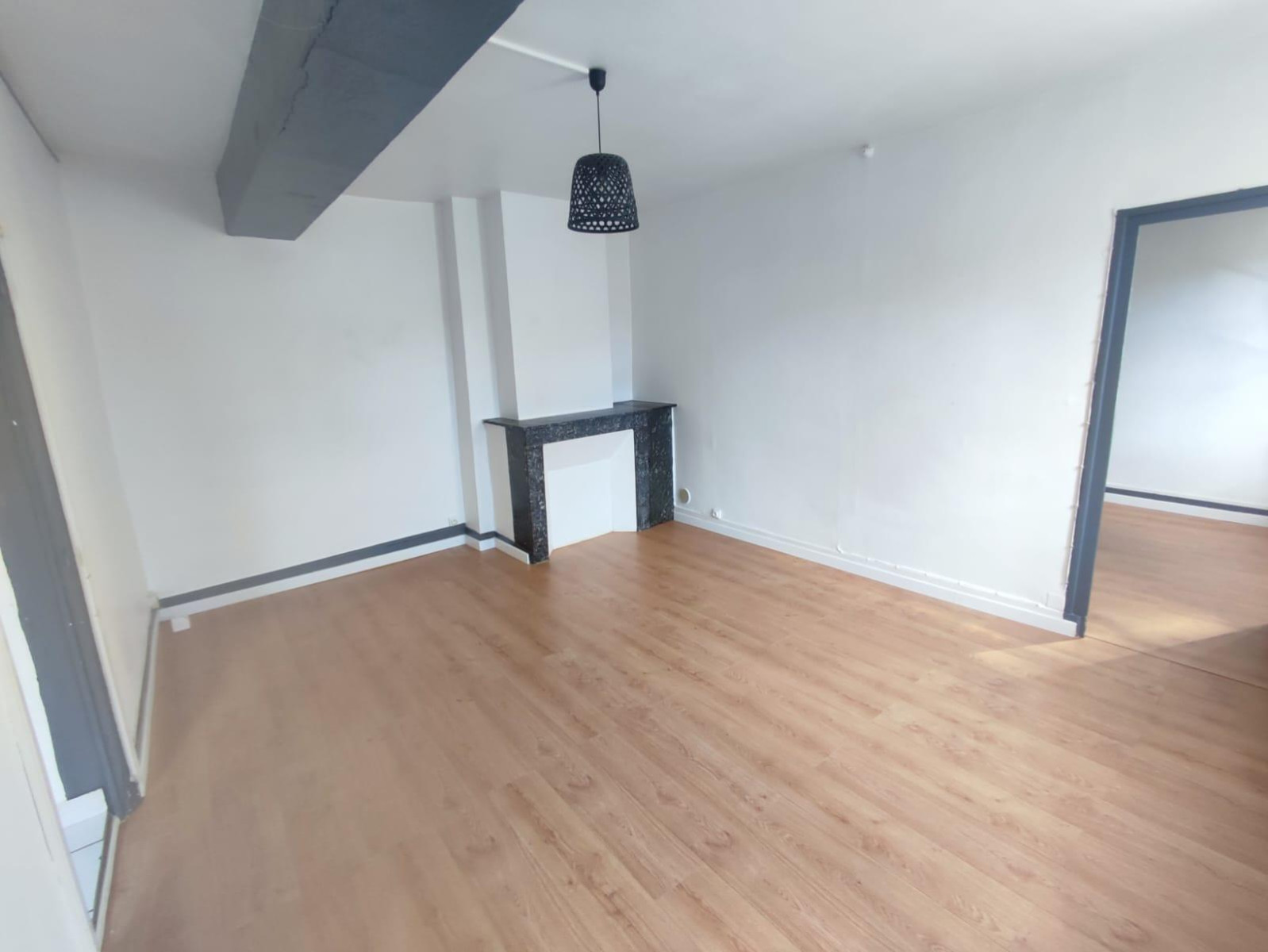 
                                                Location
                                                 T3 non meublé - place de la bascule