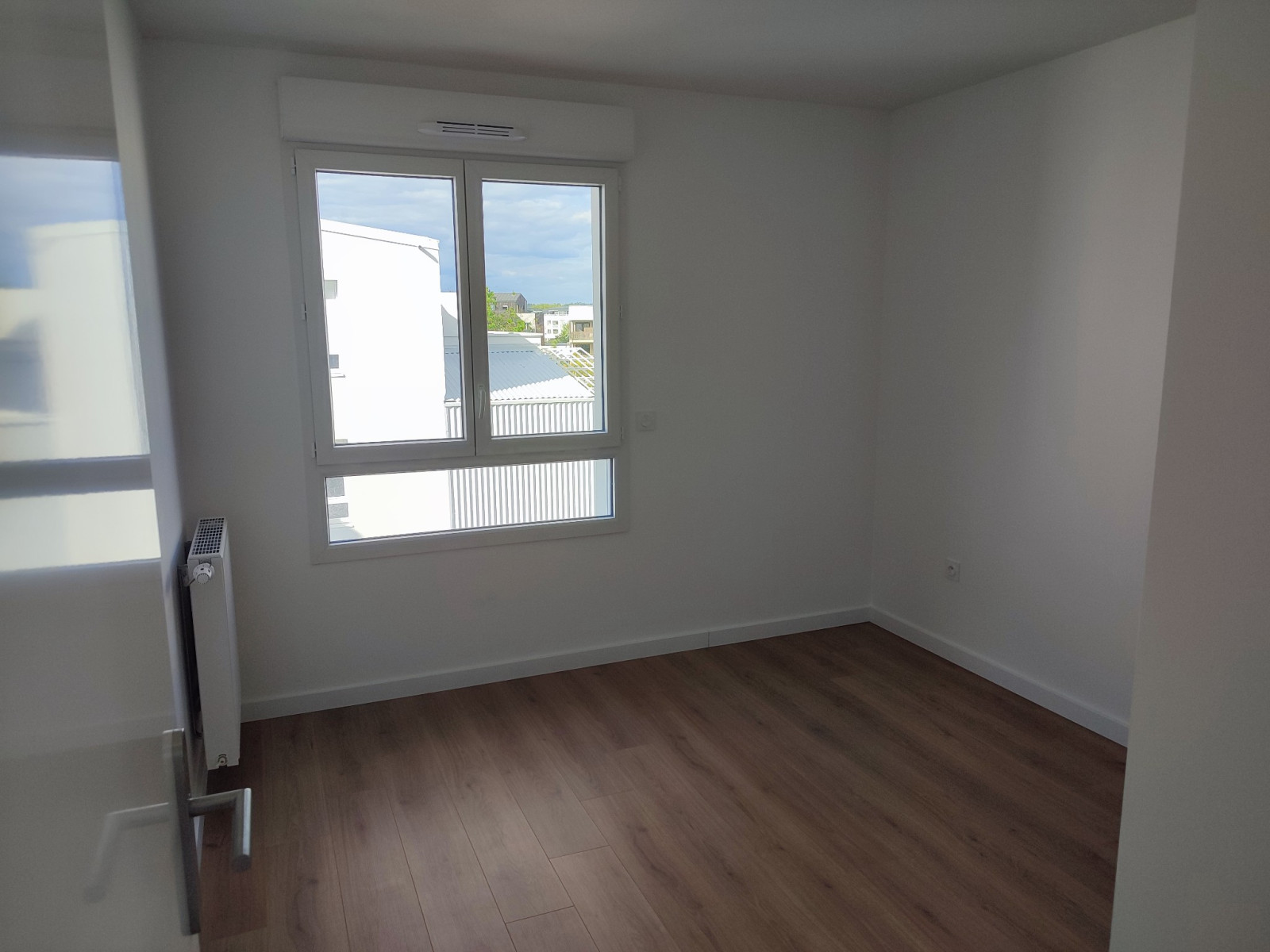 
                                                Location
                                                 T3 PINEL