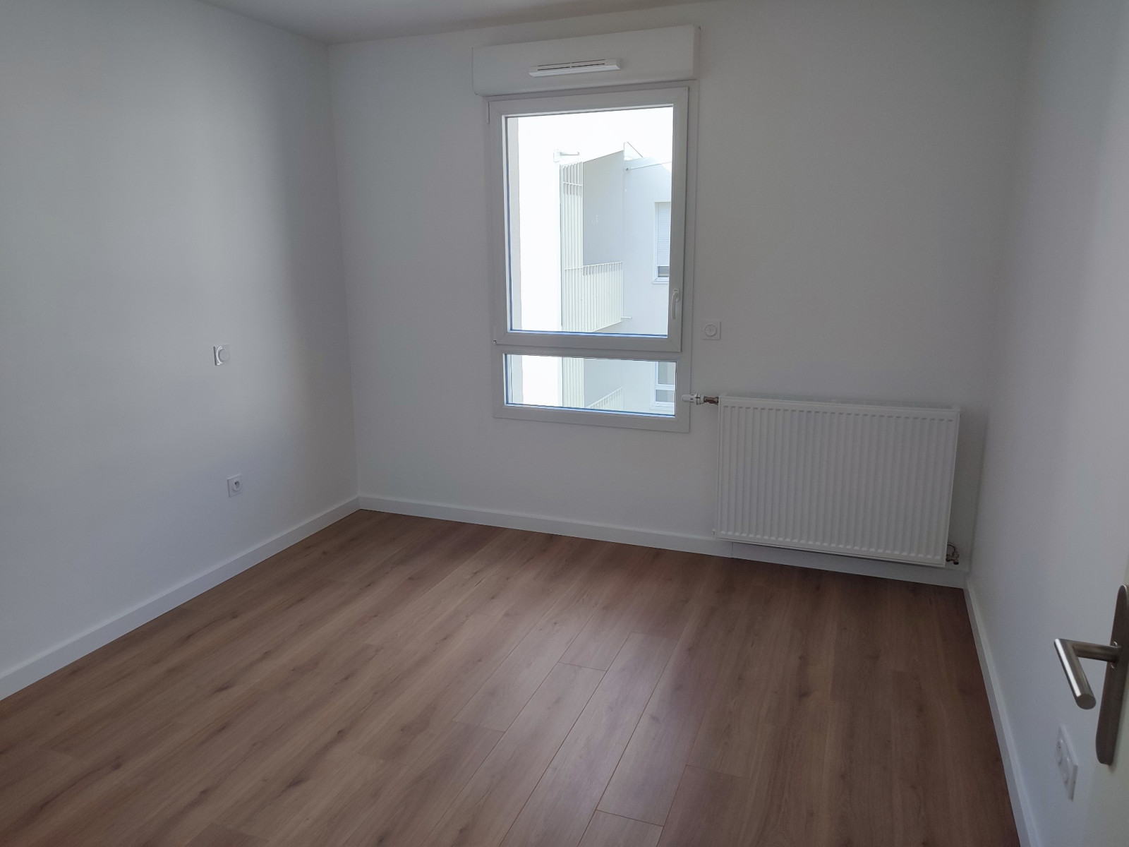 
                                                Location
                                                 T3 PINEL