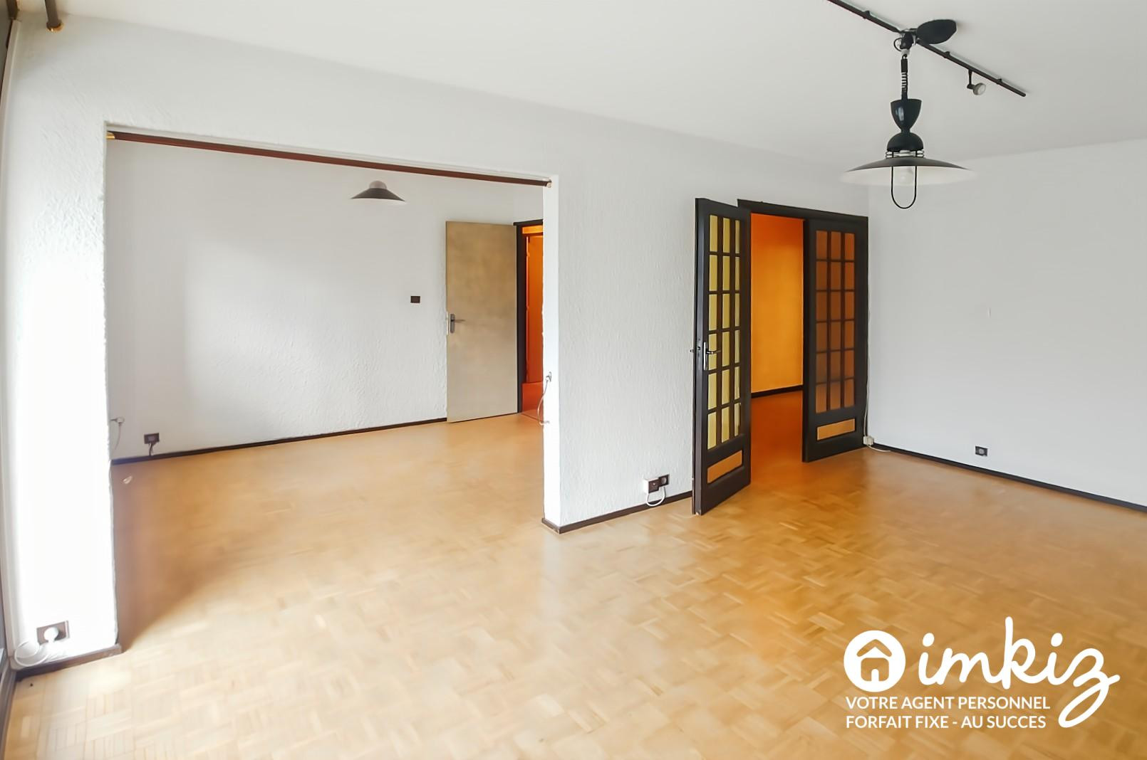 
                                                Vente
                                                 T3 possible T4 de 80m² avec balcon