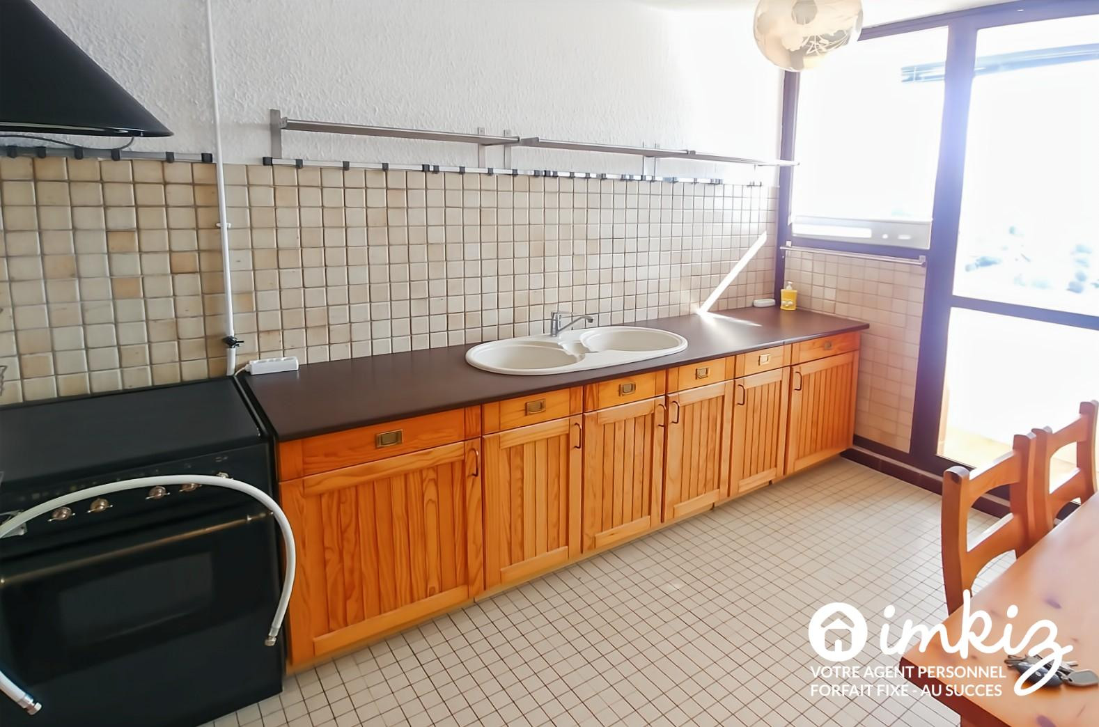 
                                                Vente
                                                 T3 possible T4 de 80m² avec balcon