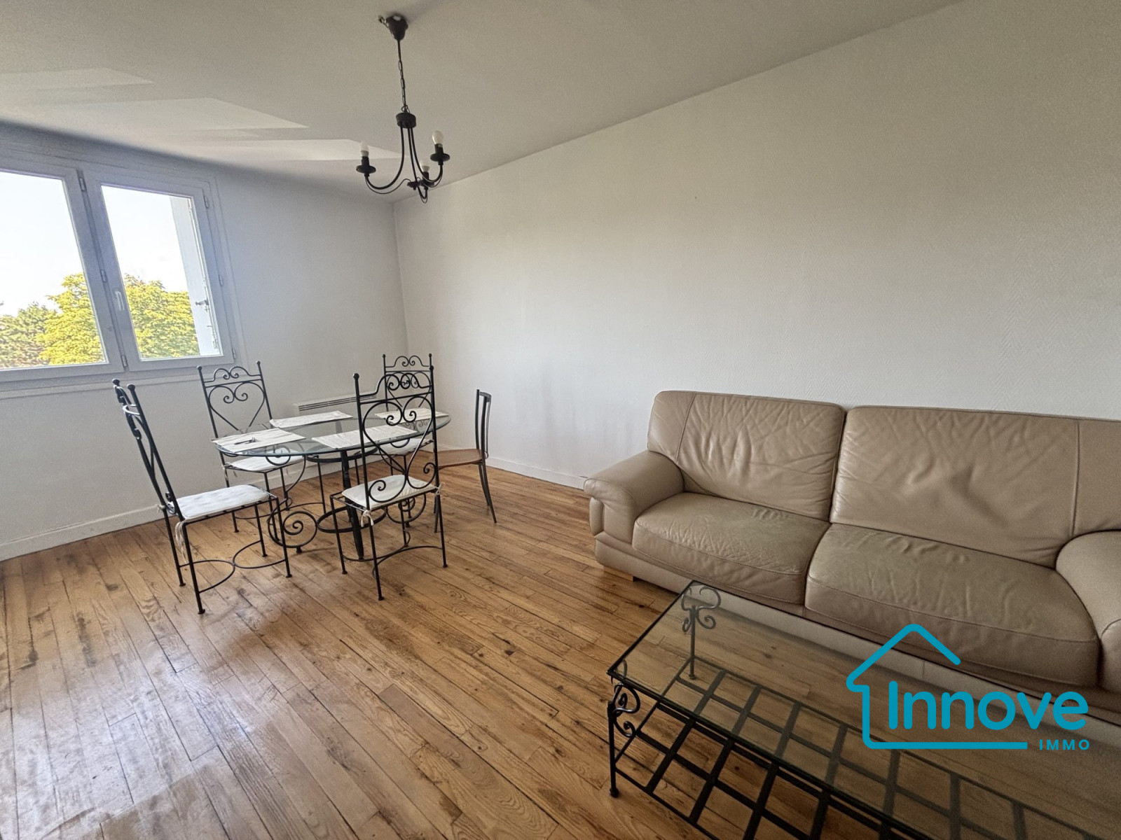 
                                                Vente
                                                 T3 proche du centre ville