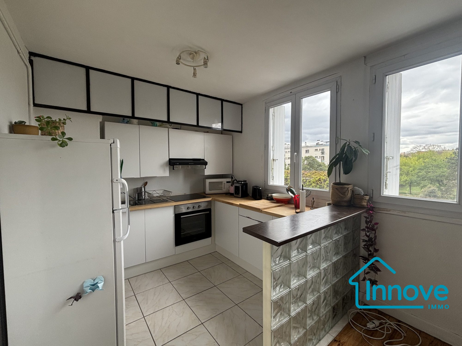 
                                                Vente
                                                 T3 proche du centre ville