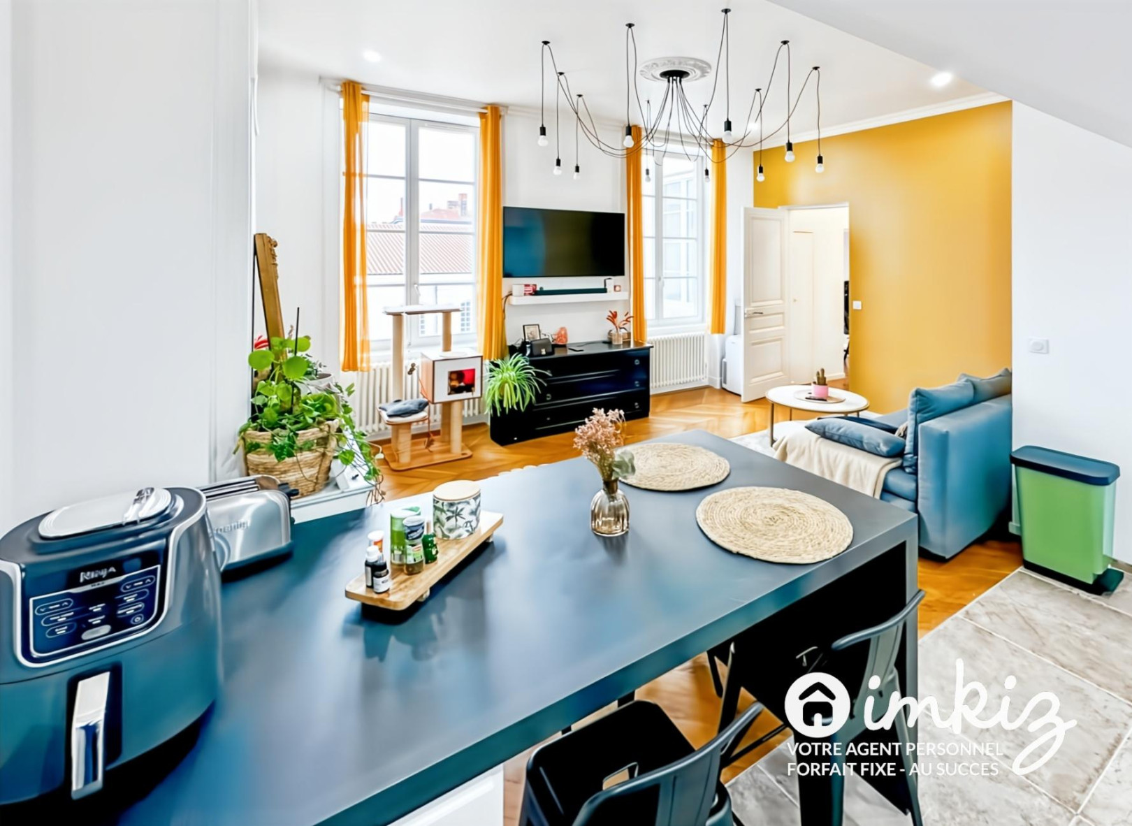 
                                                Vente
                                                 T3 quartier d'Ainay entièrement rénové !