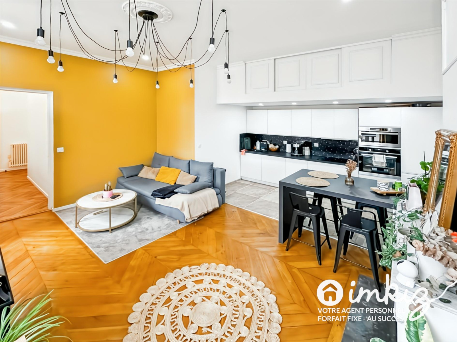 
                                                Vente
                                                 T3 quartier d'Ainay entièrement rénové !