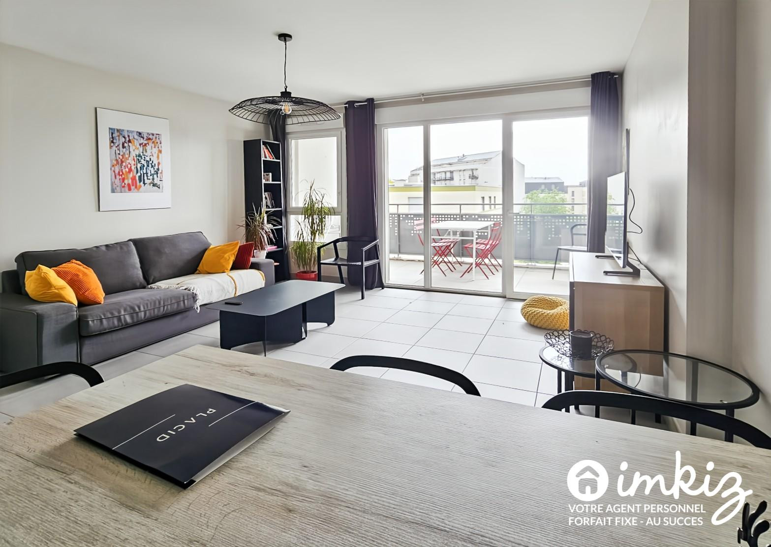 
                                                Vente
                                                 T3 récent avec balcon, proche universités
