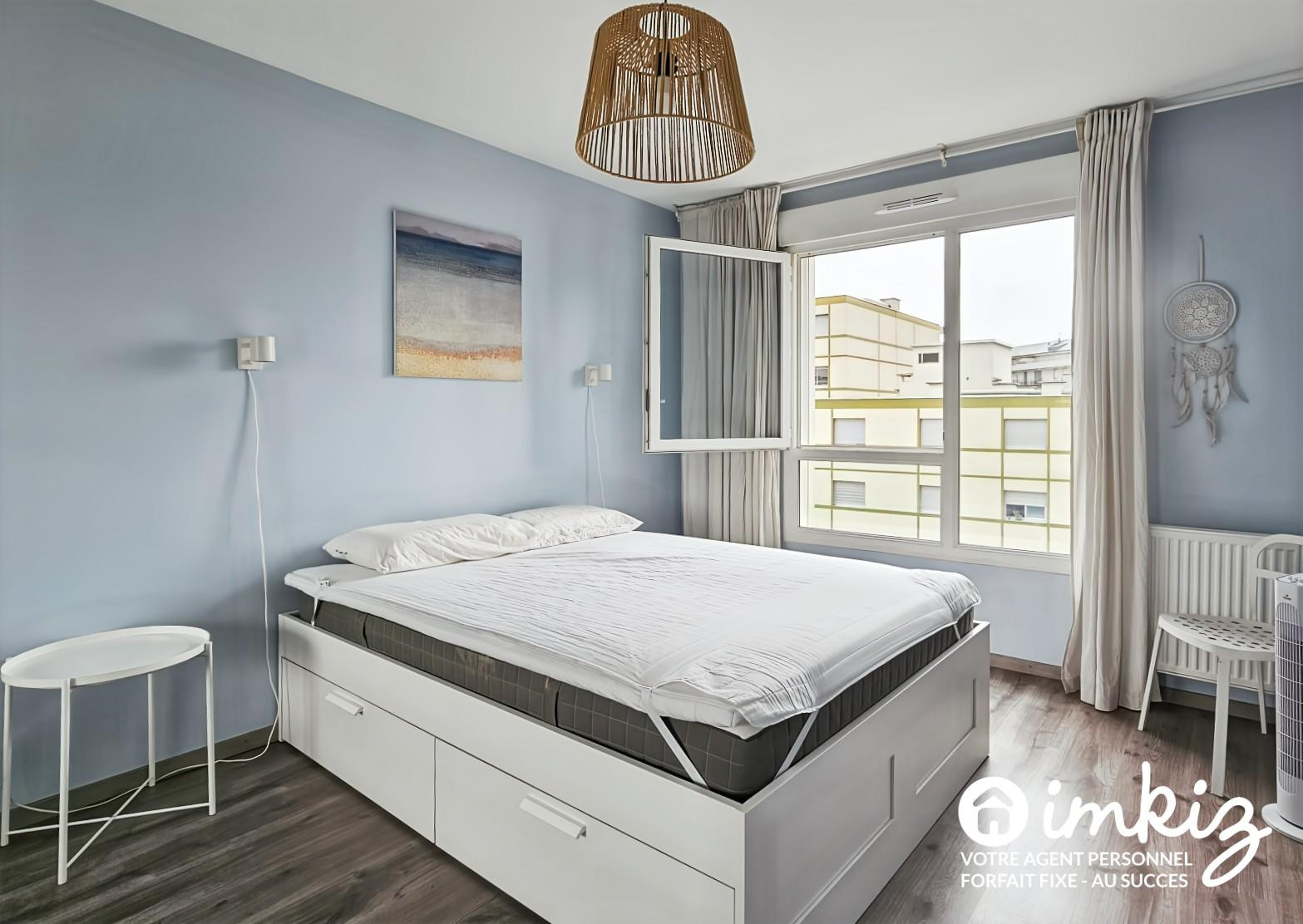 
                                                Vente
                                                 T3 récent avec balcon, proche universités