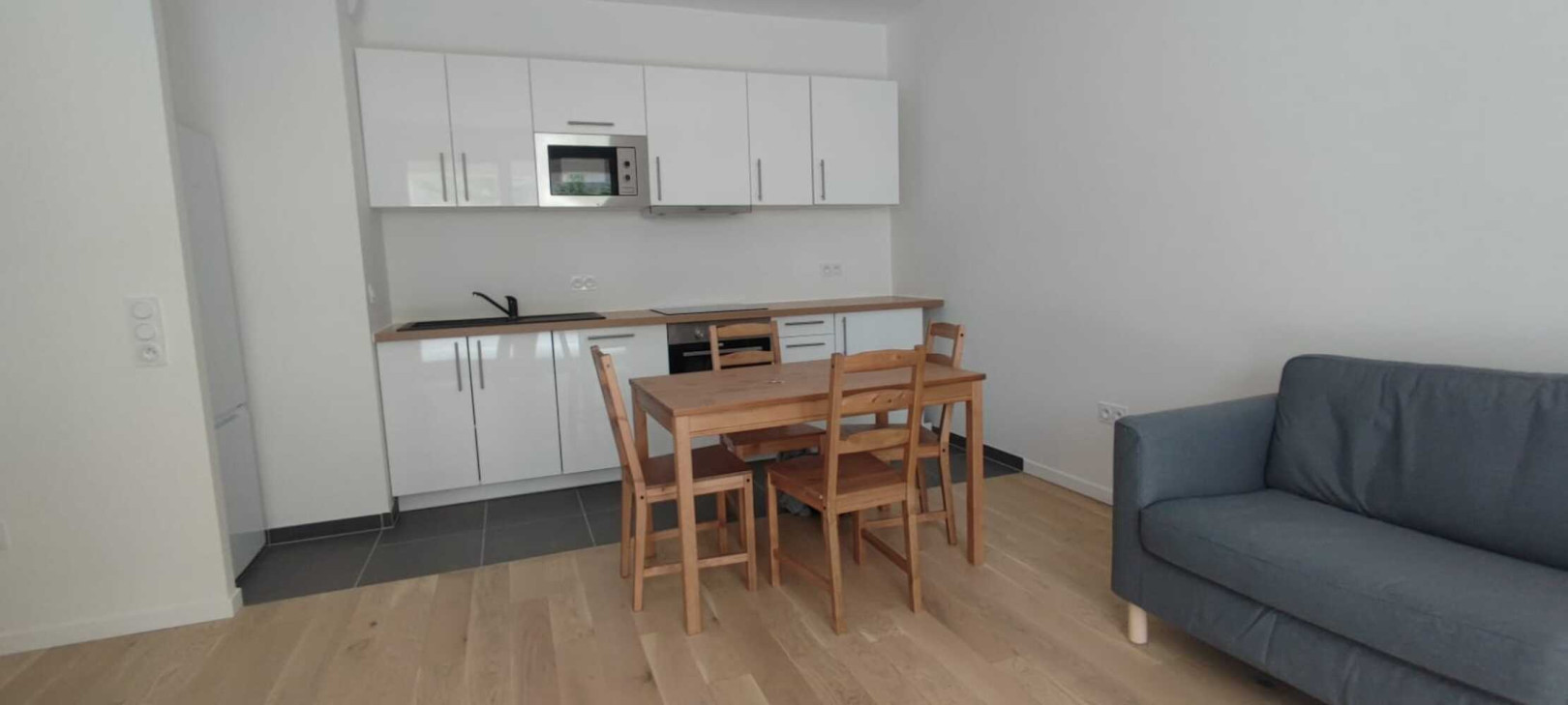 
                                                Location
                                                 T3 récent avec grande terrasse - CLICHY