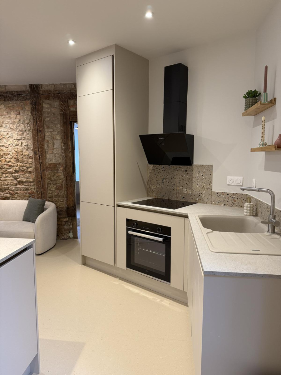 
                                                Location
                                                 T3 rénové haut de gamme – 45 m² – Petite France