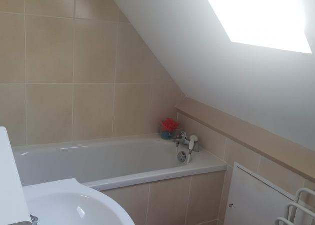 
                                                Location
                                                 T3 situé au dernier étage d'une maison à louer