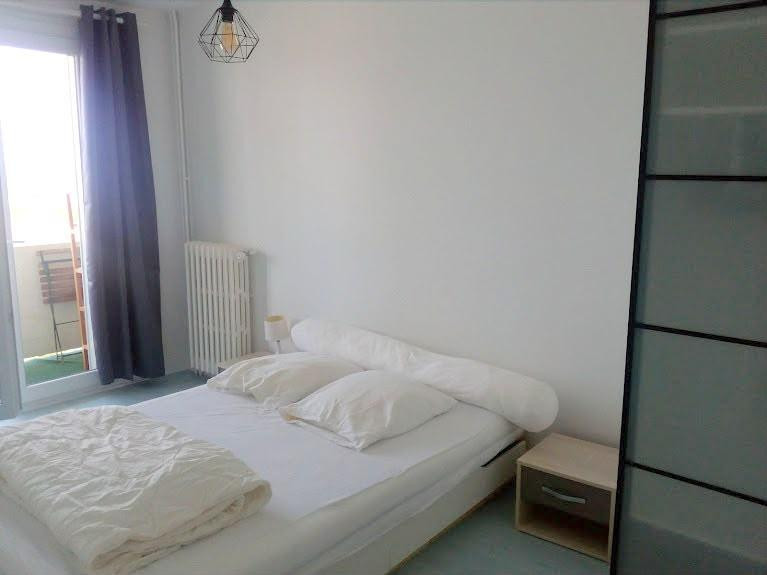 
                                                Location
                                                 T3 St Michel meuble idéal colocation étudiants