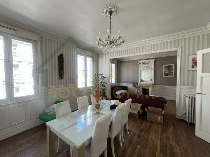 
                                                Location
                                                 T3 STYLE HAUSSMANNIEN AVEC GOUT EN HYPER-CENTRE DE SAINT-QUENTIN