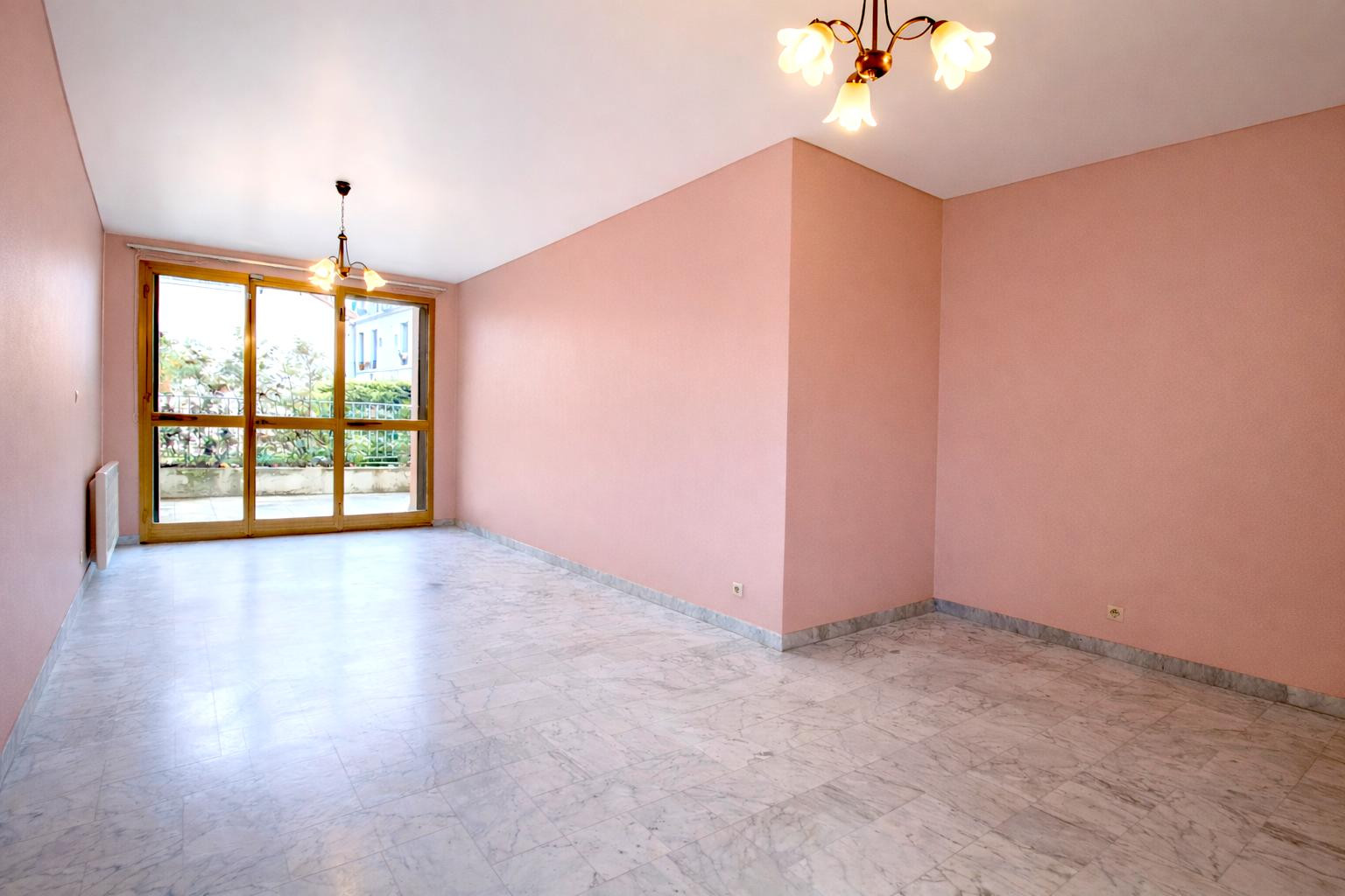 
                                                Vente
                                                 T3 - Terrasse 39 m²- Proche Paris