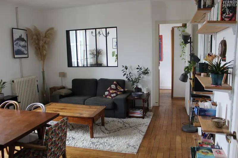 
                                                Location
                                                 T3 traversant au bord de l'Erdre