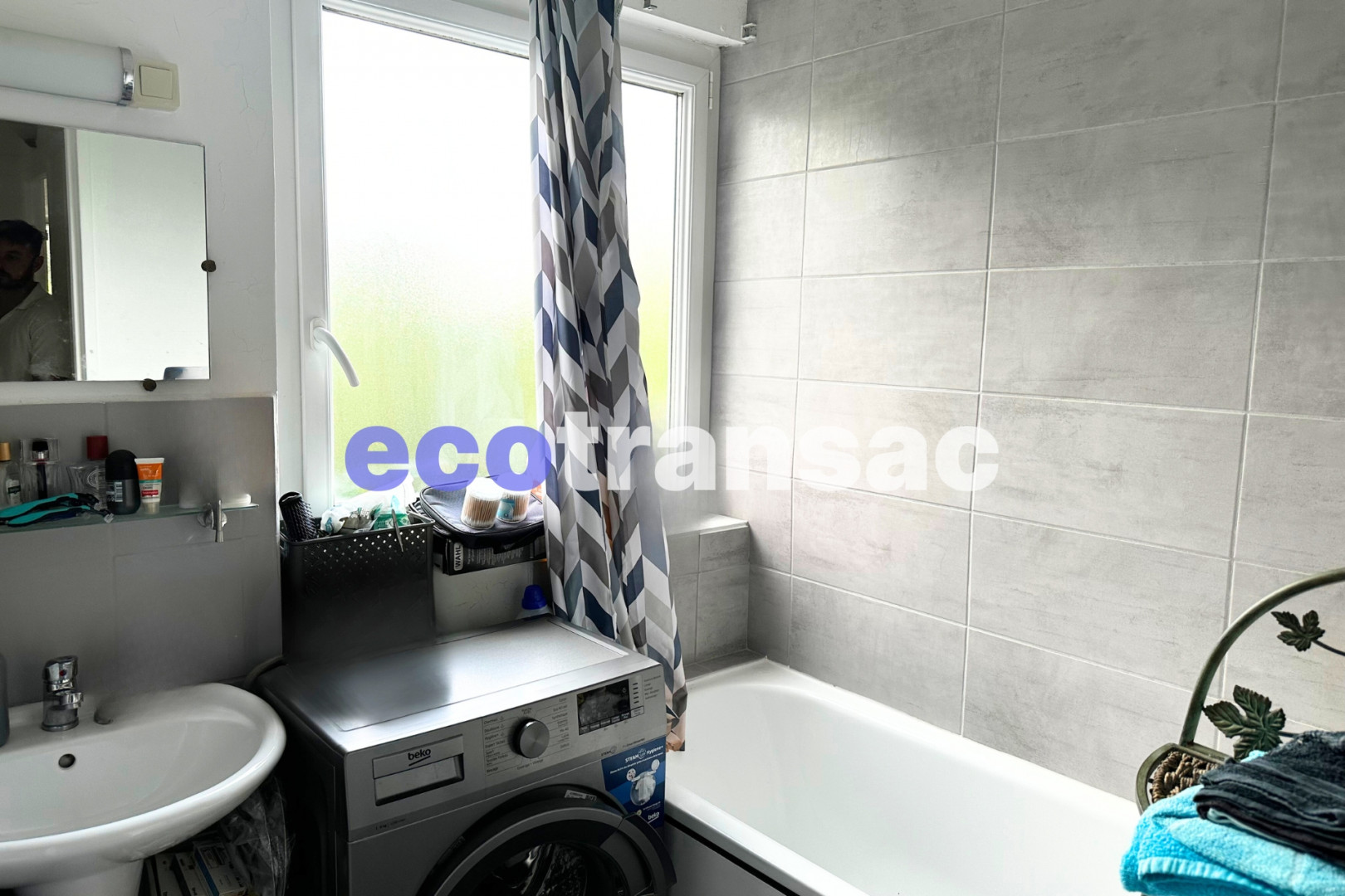
                                                Vente
                                                 T3 traversant idéal pour investisseur